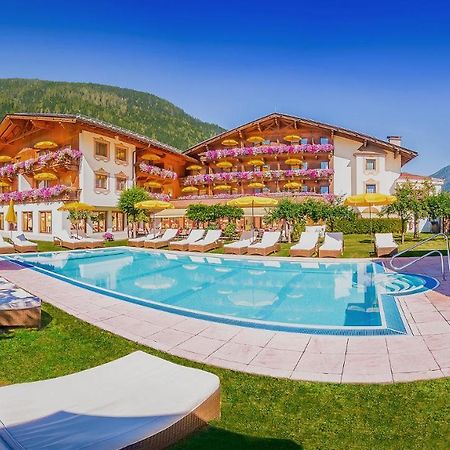 Alpenhotel Tirolerhof Neustift im Stubaital Exterior photo